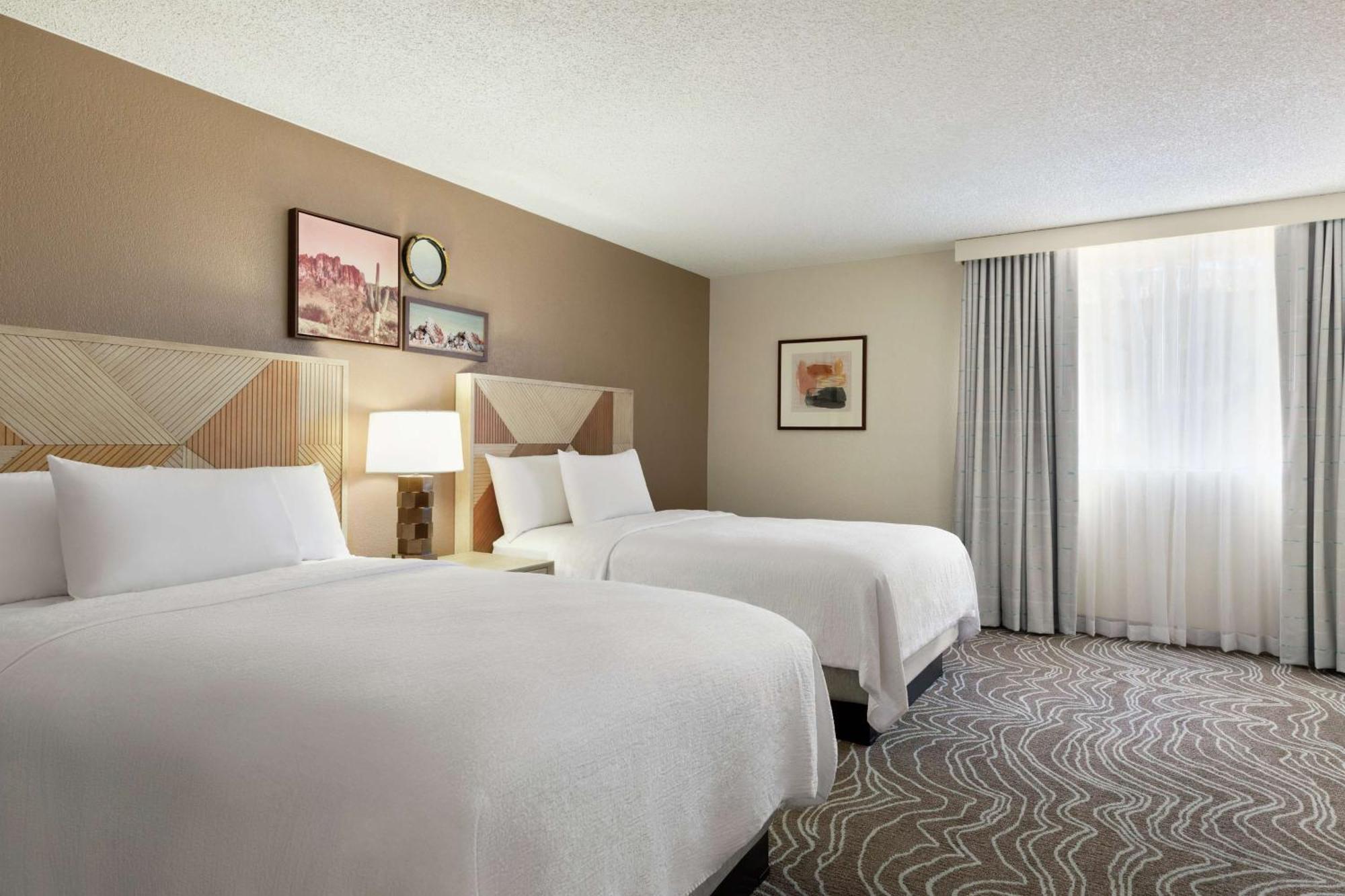 Embassy Suites By Hilton Phoenix Tempe Exterior foto